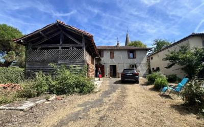 Maison avec jardin, vue sur les Pyrénées